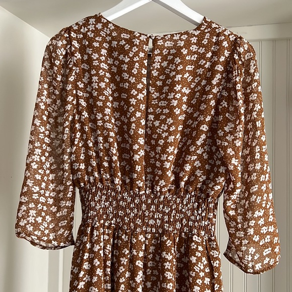 Hayden Los Angeles Floral Brown Maxi Dress with Pockets - Picture 7 of 8